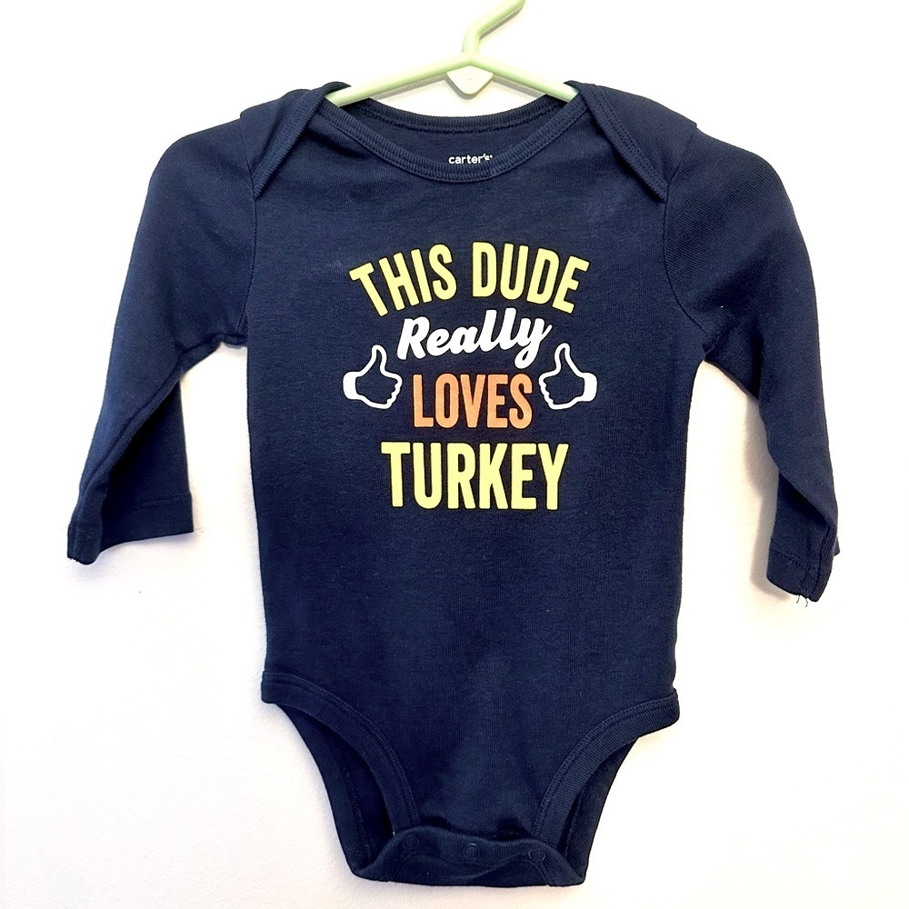 Carter’s Navy Blue ‘This Dude Really Loves Turkey’ Onesie, size 6 months